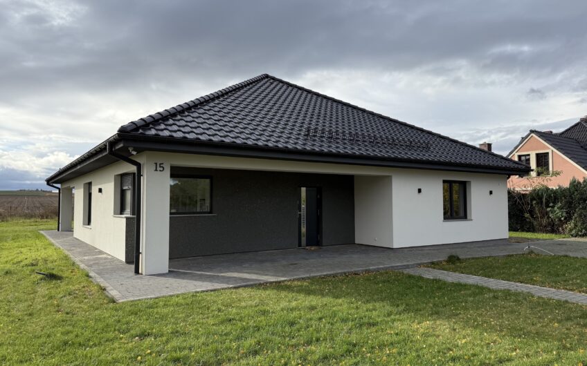 Dom „BEZ BARIER” PARTEROWY – spokój i komfort / KOBIERZYCE