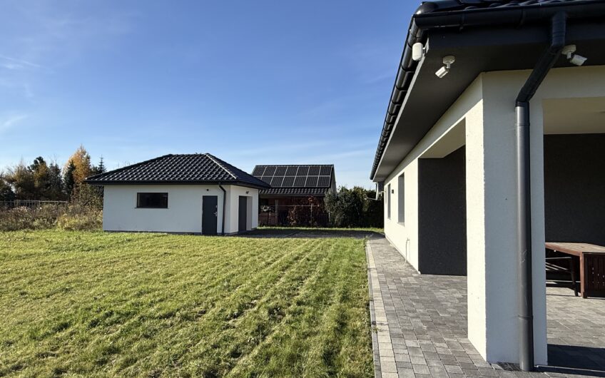 Dom „BEZ BARIER” PARTEROWY – spokój i komfort / KOBIERZYCE